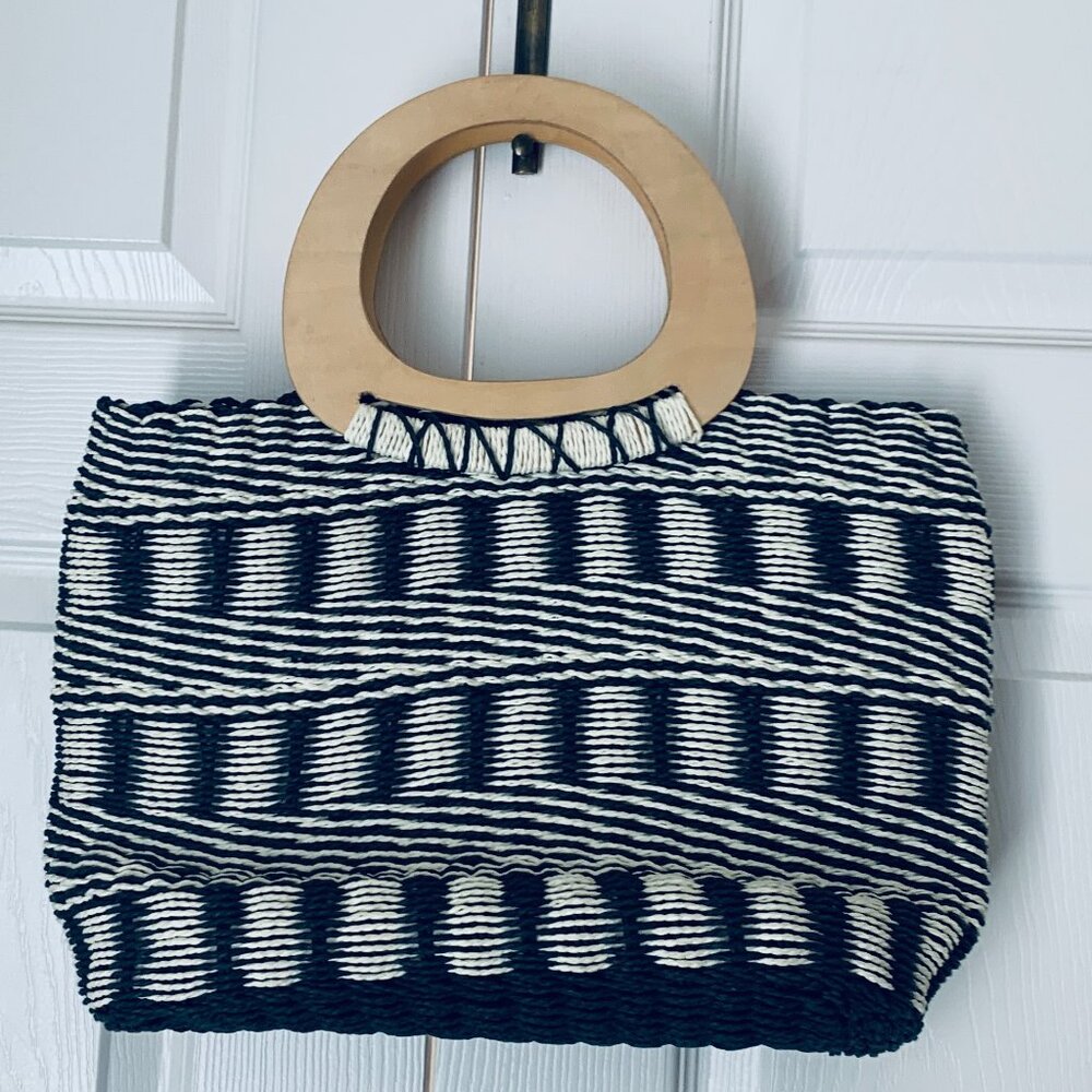 WOVEN BAG PURSE Wood Handle Black Cream Lined Bag w Snap